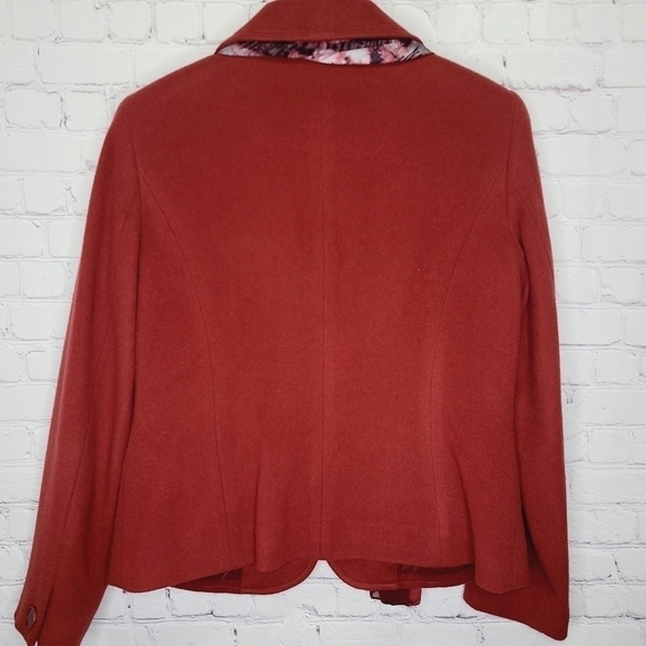 Doncaster Cashmere Jacket - Picture 9 of 11